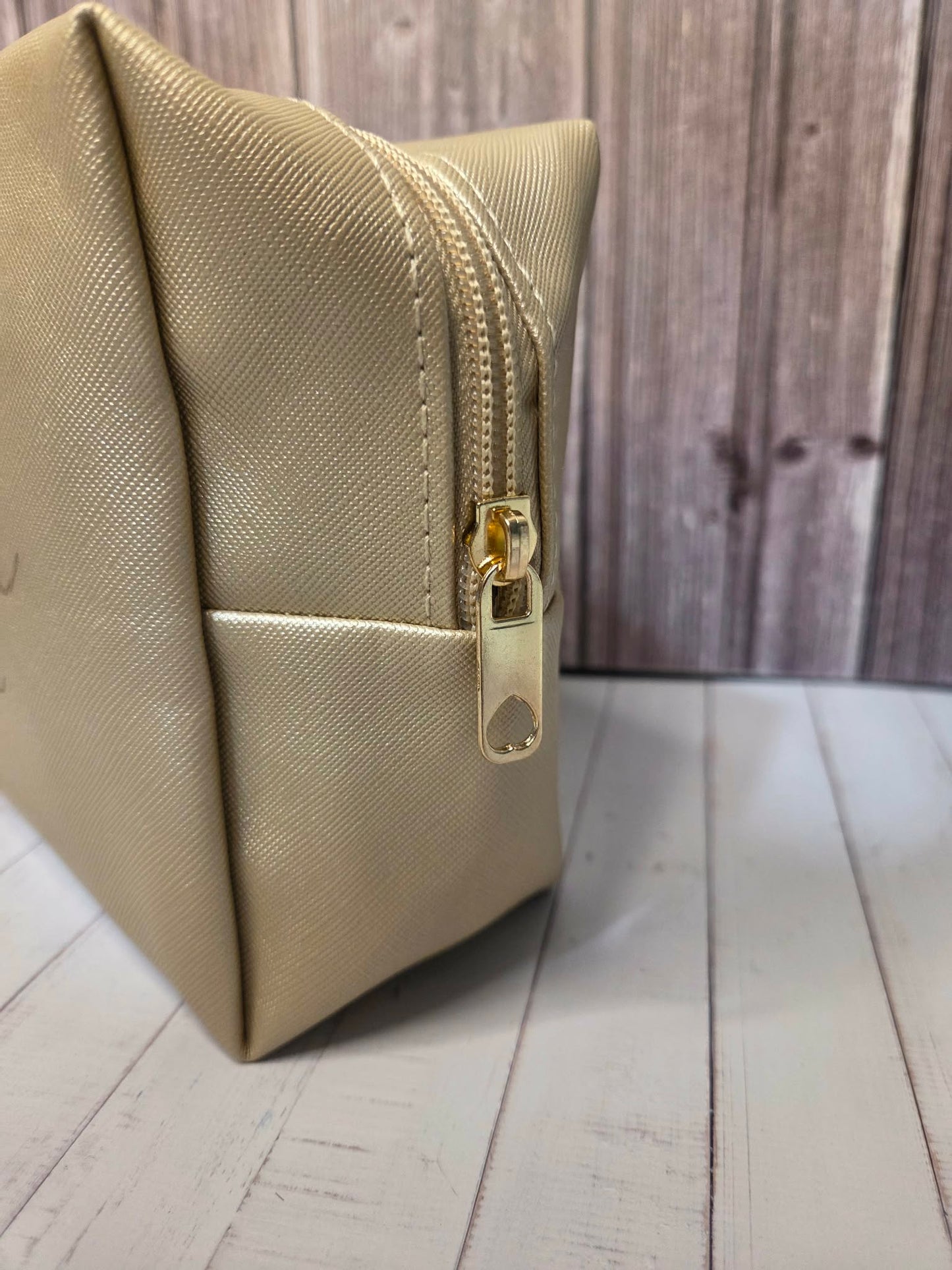 Trousse de toilettes dorée - Maman