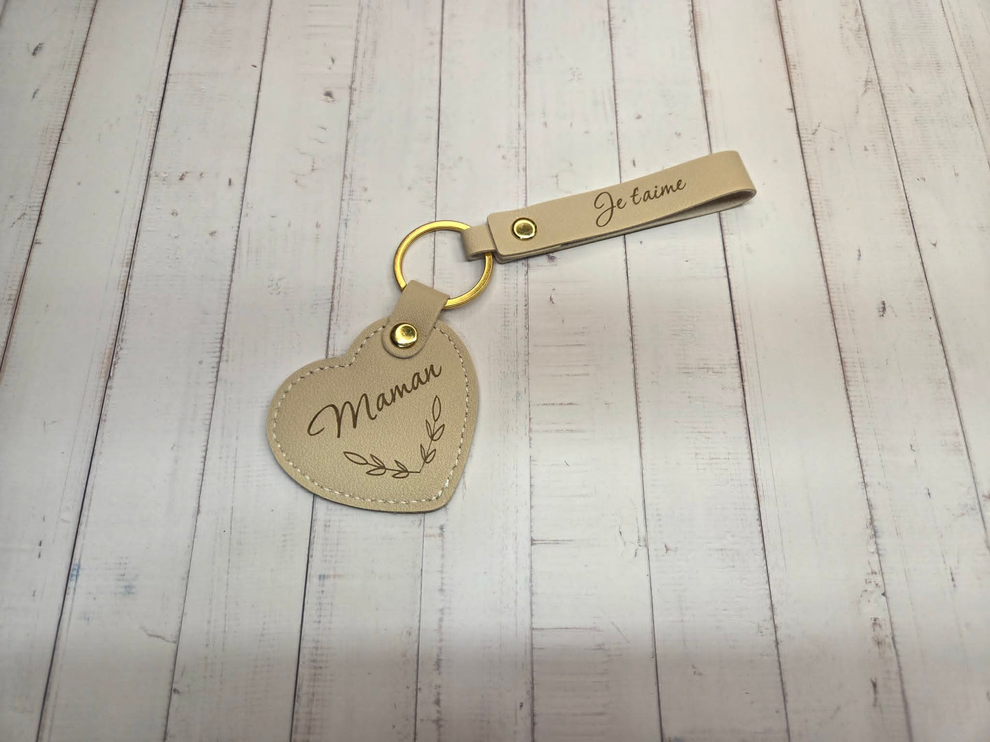 Porte-clés en simili cuir beige - Maman je t'aime